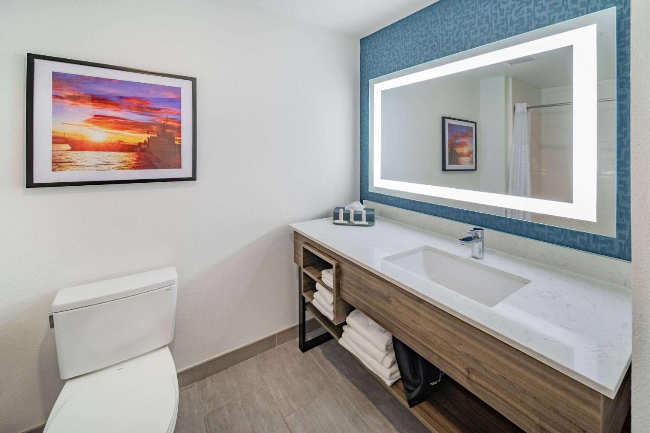 La Quinta Inn & Suites By Wyndham Texas City I 45 Bagian luar foto