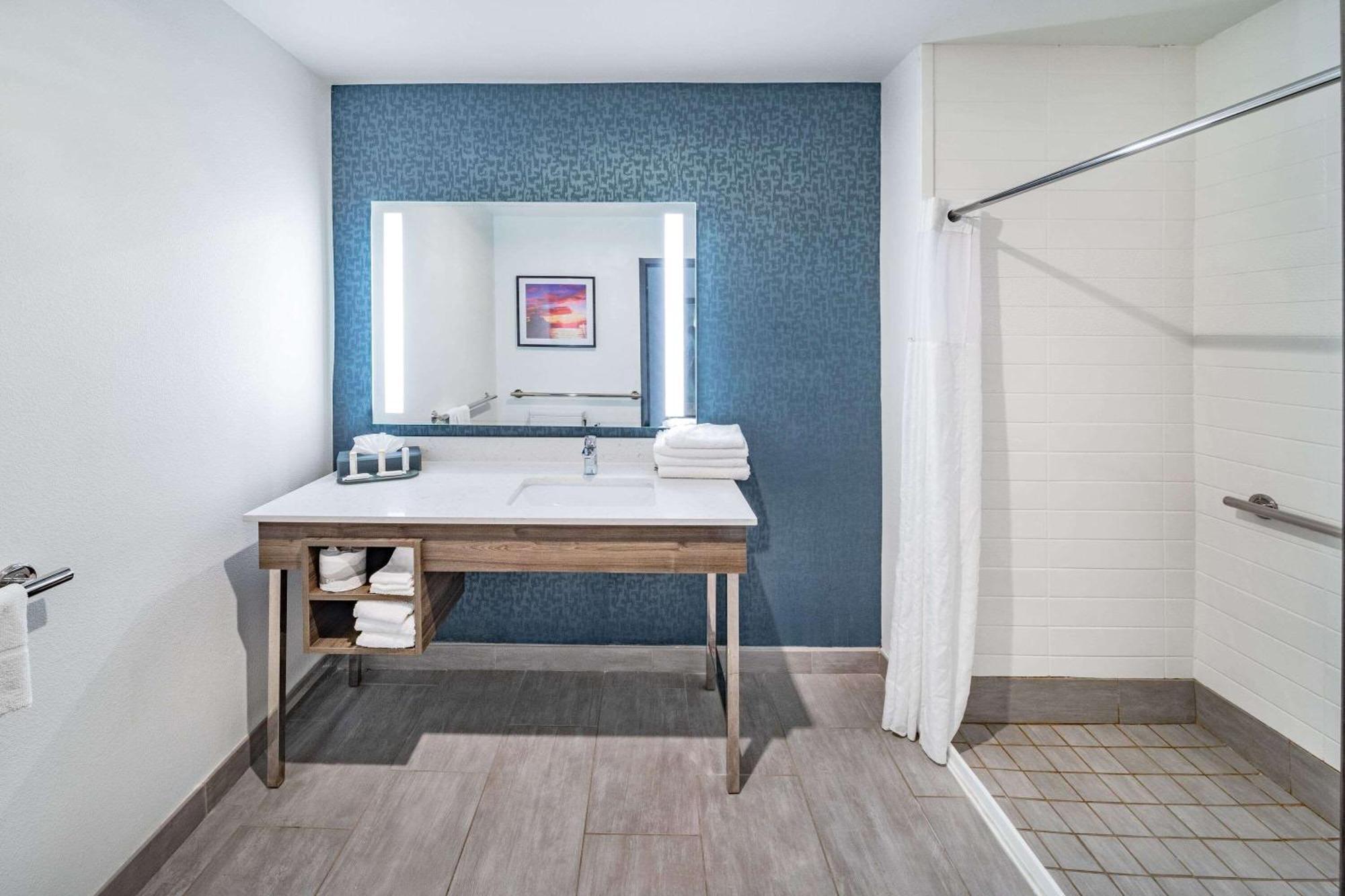 La Quinta Inn & Suites By Wyndham Texas City I 45 Bagian luar foto